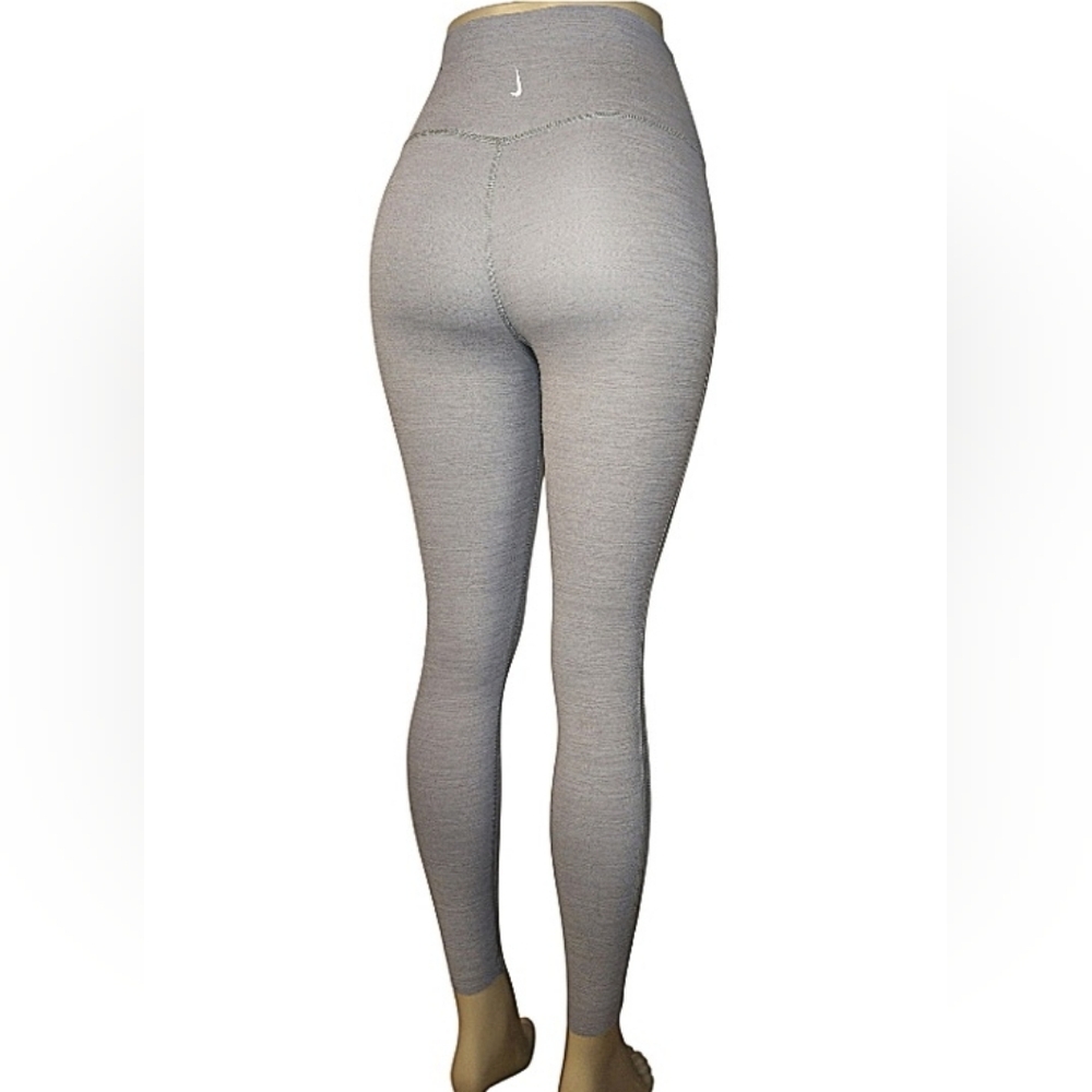 Women's Nike Dri-FIT leggings Size XS